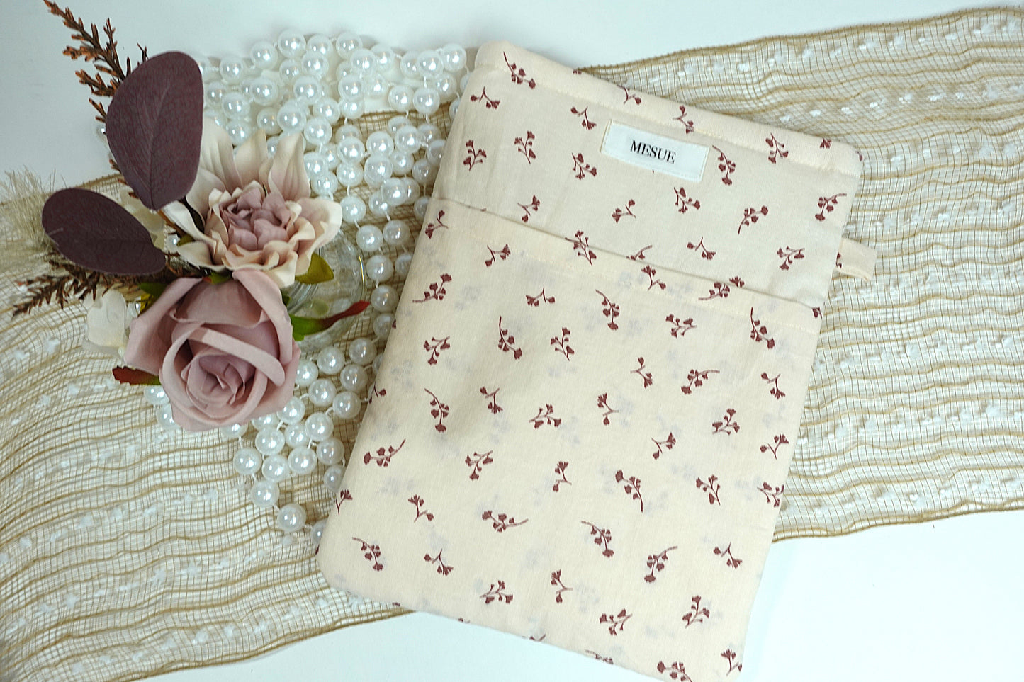 Vintage Floral Book Sleeve
