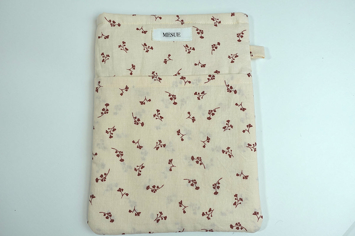 Vintage Floral Book Sleeve